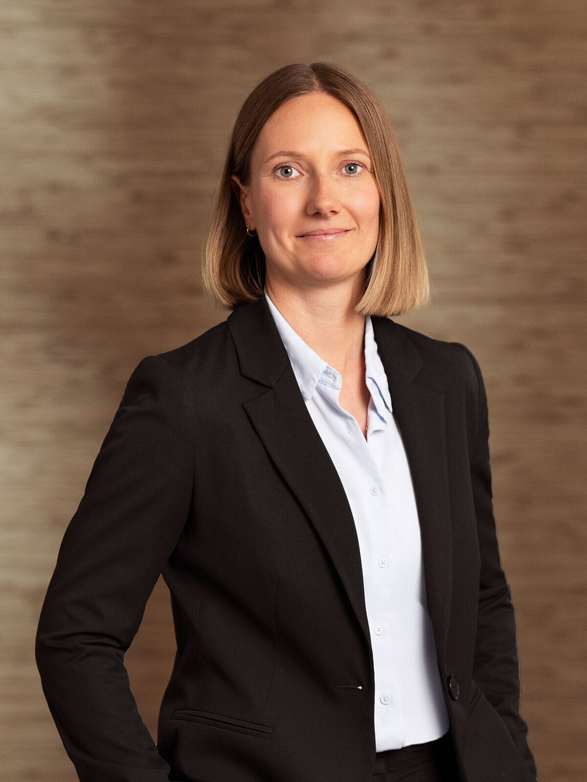 Gloor Celine Rechtskraft Advokatur 3x4